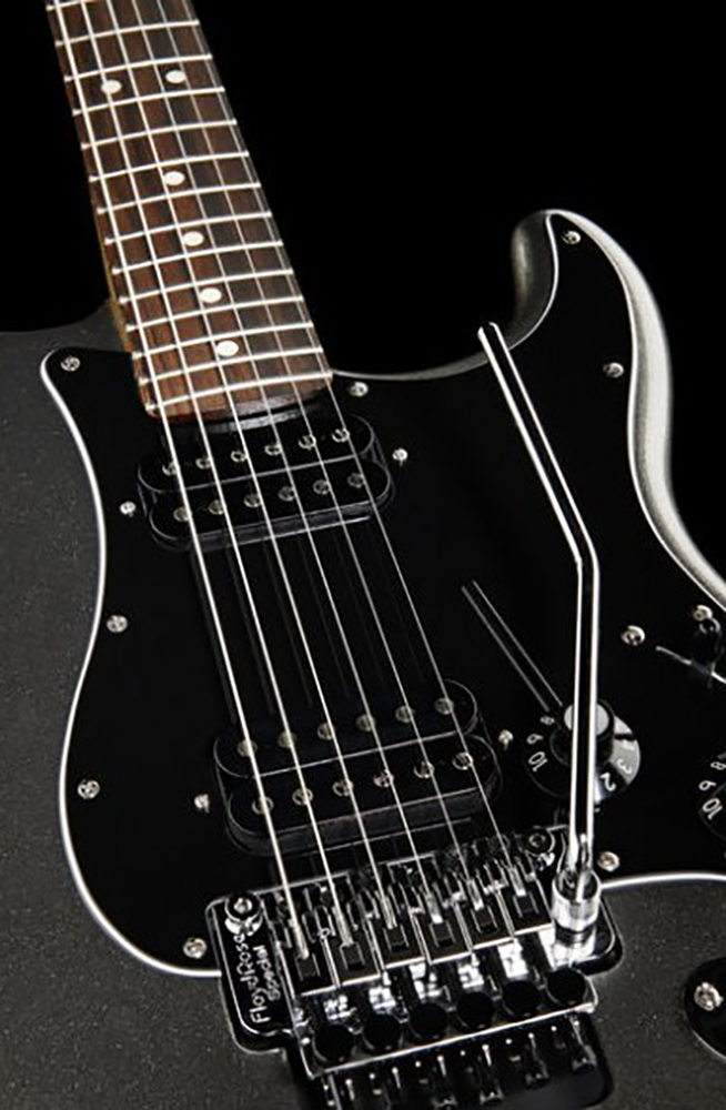 картинка Fender Blacktop Strat HH FR RW TSV от магазина Multimusic