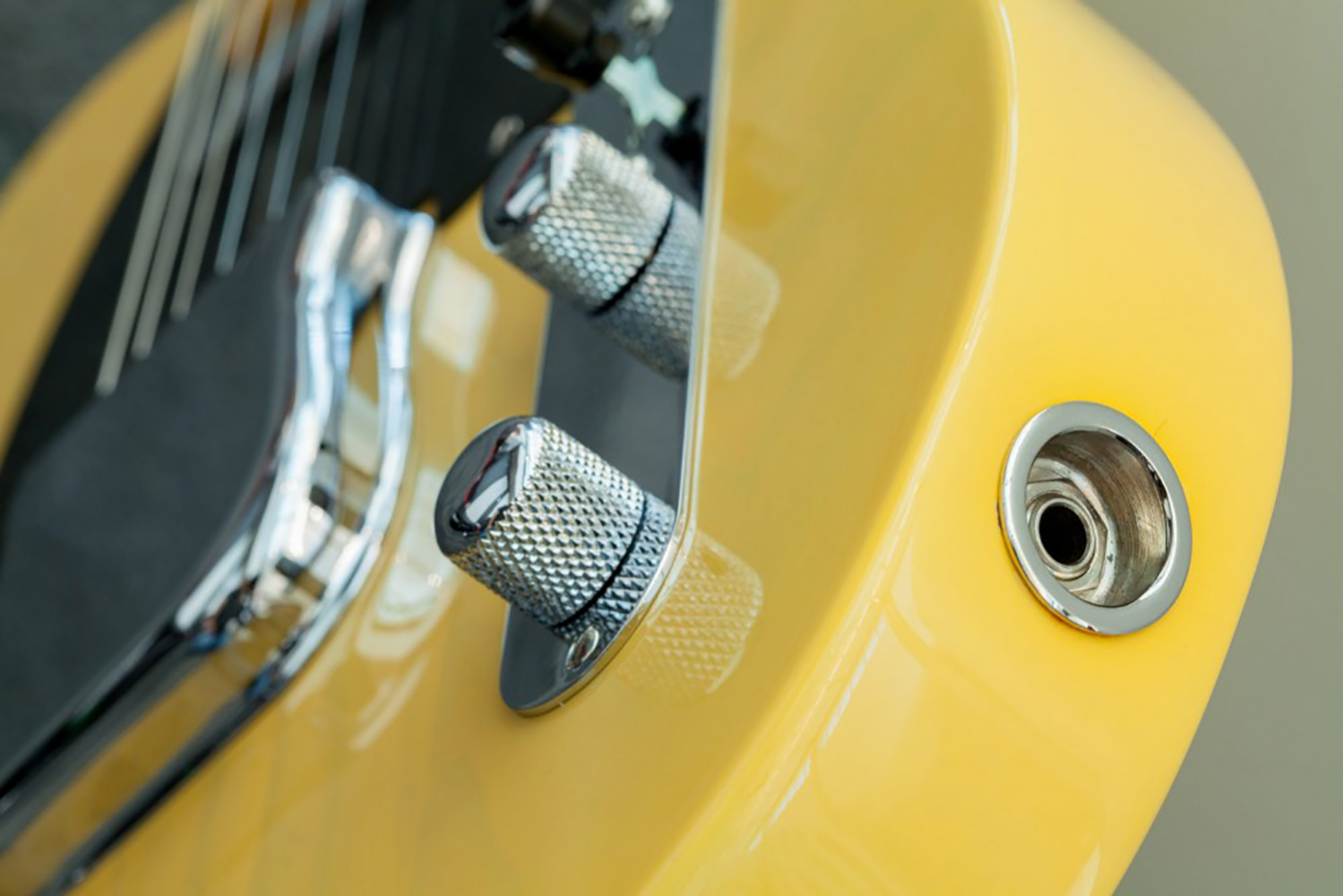 картинка Fender American Vint 52 Tele MN от магазина Multimusic